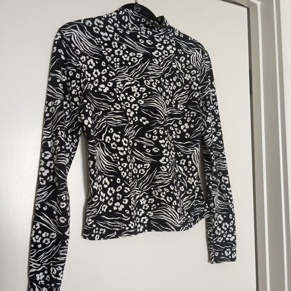 Black and White Animal Print Mock Neck Long Sleeve Top Anthropolgie (Size: S) - Picture 2 of 5